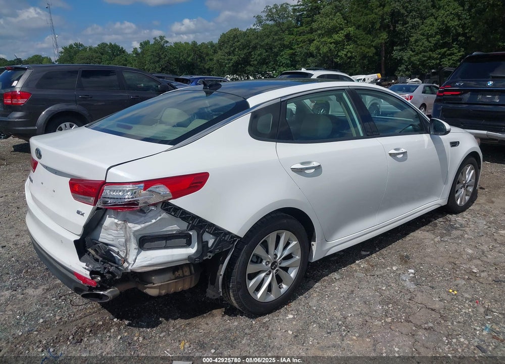 2018 KIA OPTIMA VIN: 5XXGU4L38JG242633