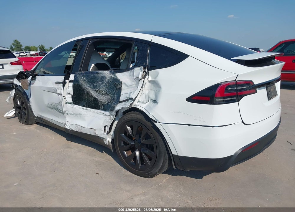 2022 TESLA MODEL X VIN: 7SAXCAE59NF358614
