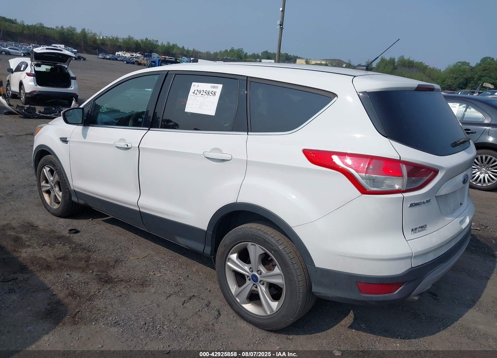 2015 FORD ESCAPE VIN: 1FMCU0G92FUB41557