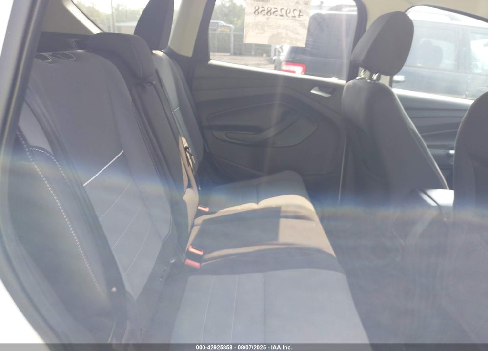 2015 FORD ESCAPE VIN: 1FMCU0G92FUB41557