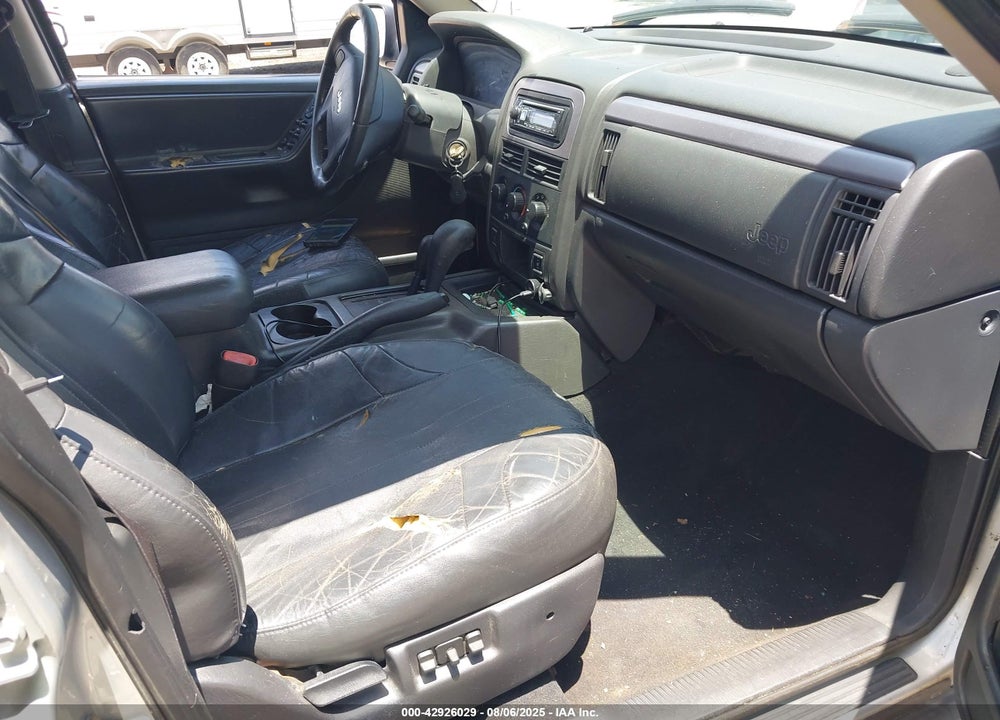 2003 JEEP GRAND CHEROKEE LAREDO VIN: 1J8GW48S43C557578
