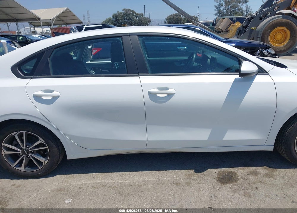 2023 KIA FORTE VIN: 3KPF24ADXPE596443