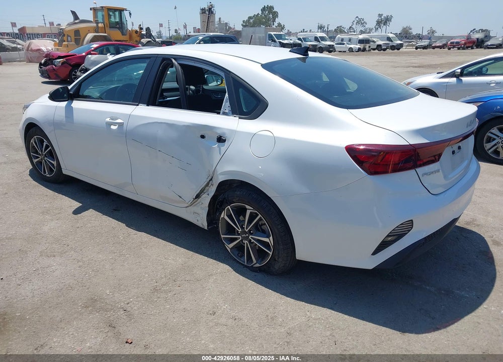 2023 KIA FORTE VIN: 3KPF24ADXPE596443