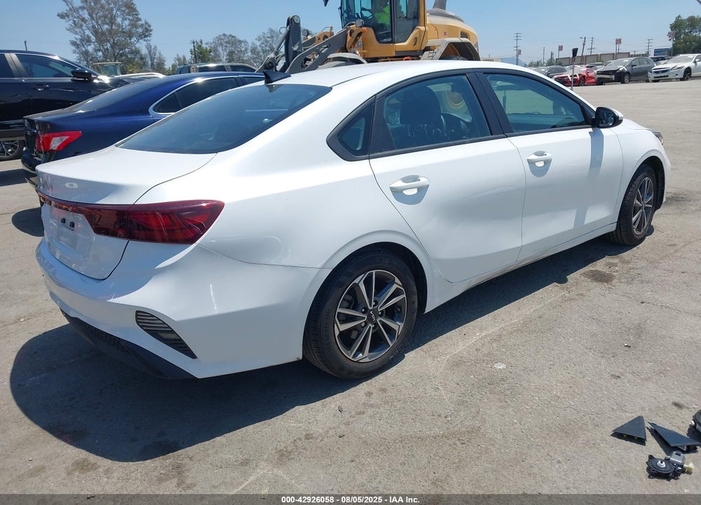 2023 KIA FORTE VIN: 3KPF24ADXPE596443