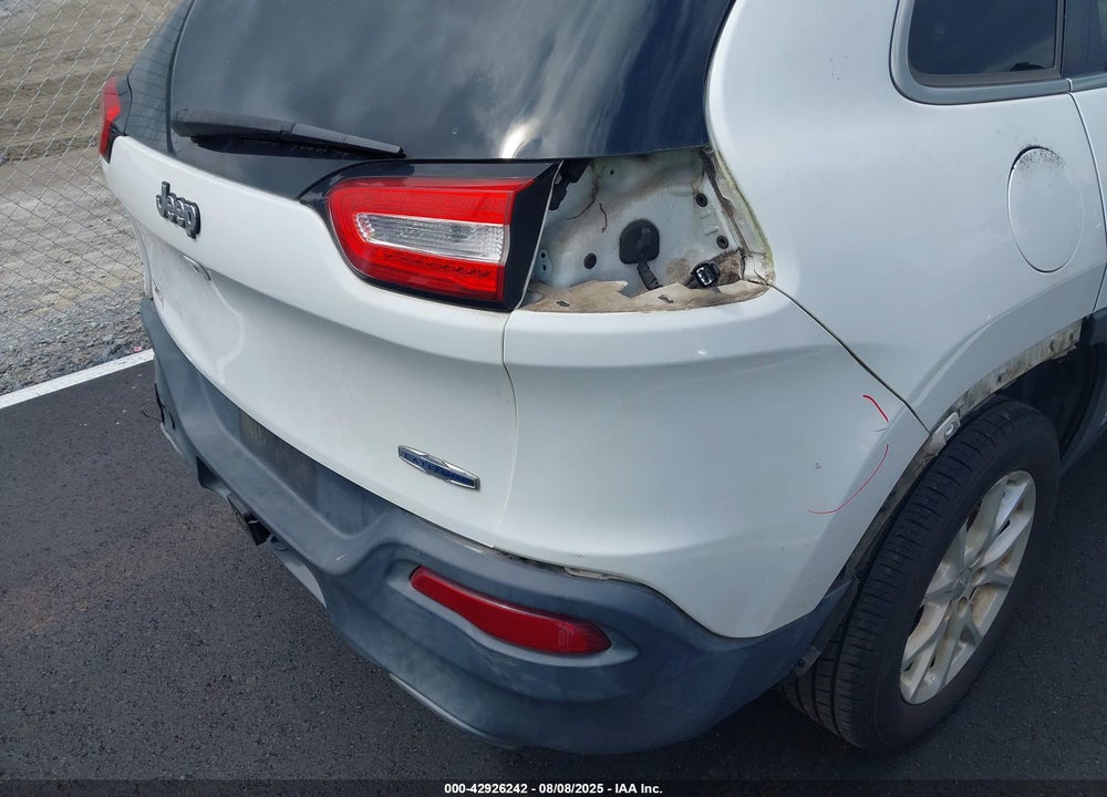 2016 JEEP CHEROKEE VIN: 1C4PJLCS0GW108443