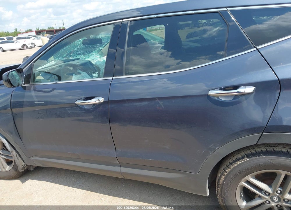 2018 HYUNDAI SANTA FE VIN: 5NMZT3LB4JH084404