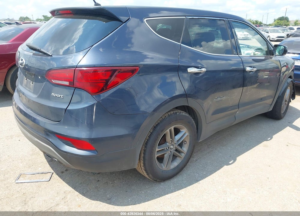2018 HYUNDAI SANTA FE VIN: 5NMZT3LB4JH084404
