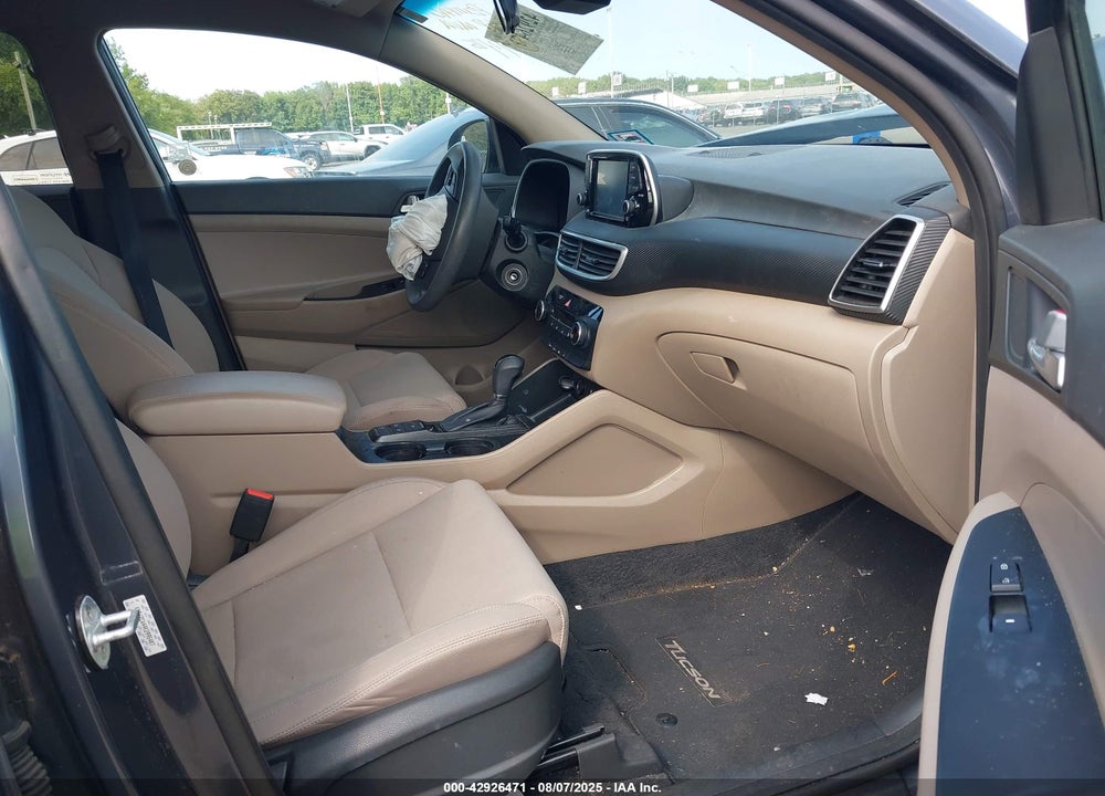 2019 HYUNDAI TUCSON VIN: KM8J2CA44KU995407