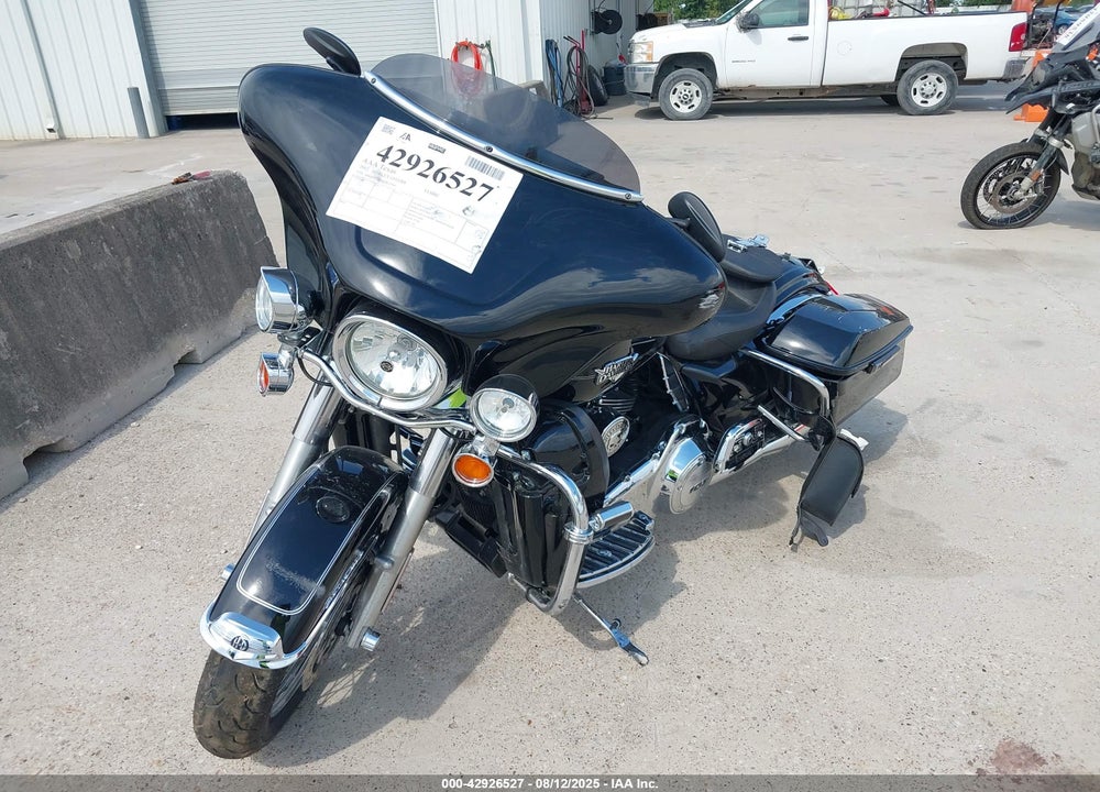 2012 HARLEY-DAVIDSON FLHRC ROAD KING CLASSIC VIN: 1HD1FRM19CB639480
