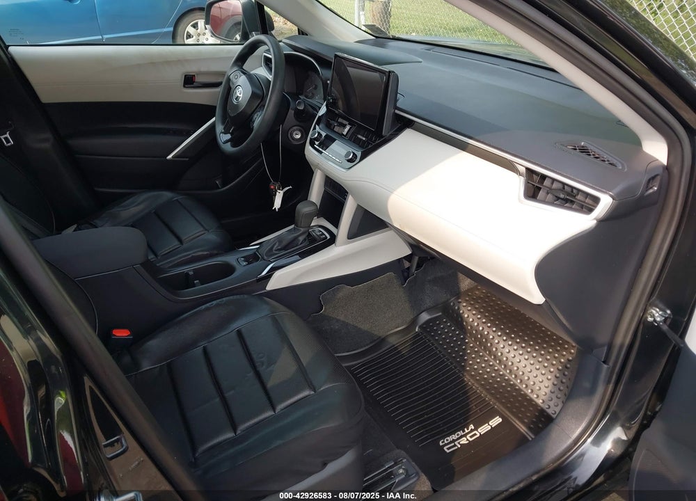 2025 TOYOTA COROLLA CROSS VIN: 7MUAAABG6SV123907