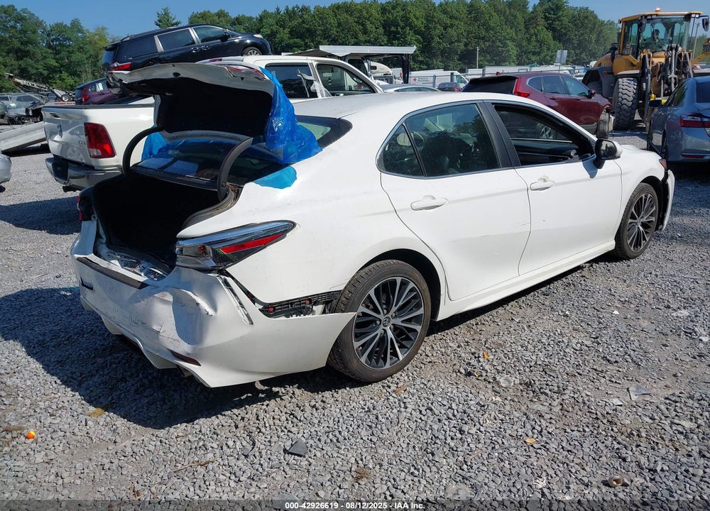 2018 TOYOTA CAMRY VIN: 4T1B11HK5JU045877