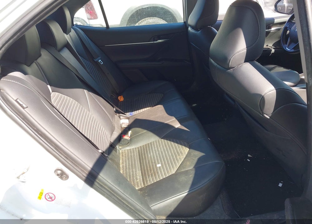 2018 TOYOTA CAMRY VIN: 4T1B11HK5JU045877