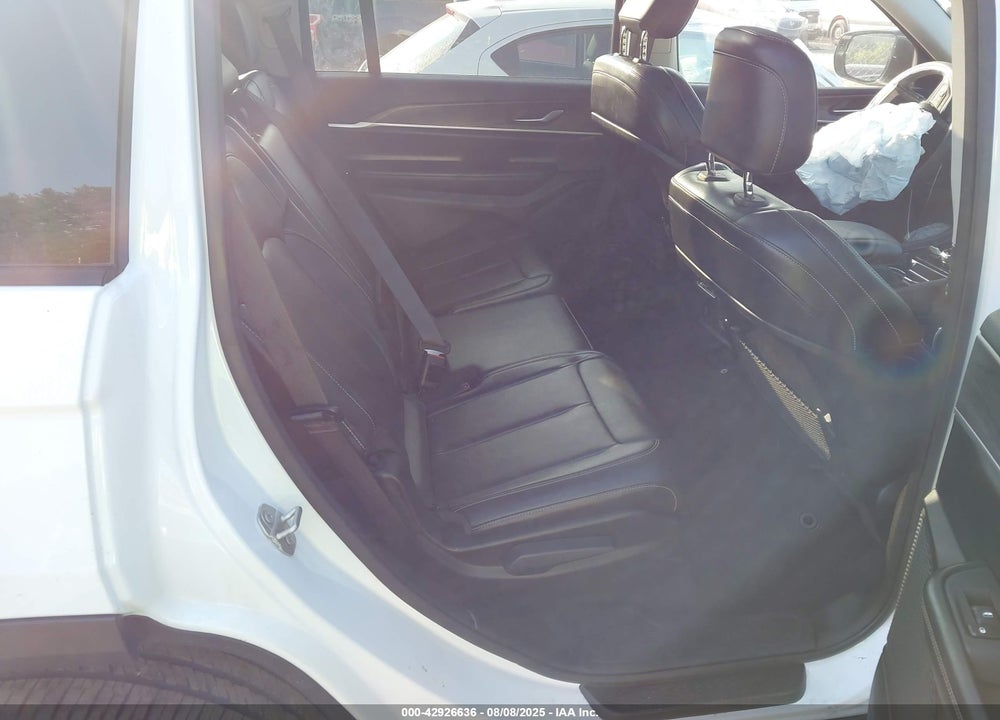 2023 JEEP GRAND CHEROKEE L VIN: 1C4RJKBG7P8870026