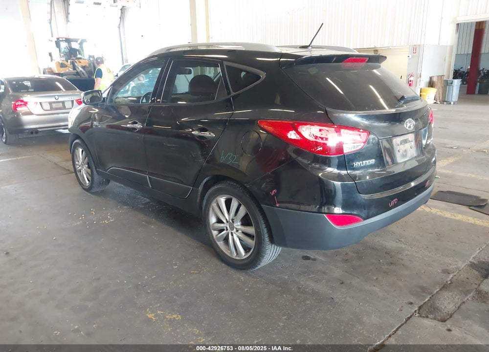2010 HYUNDAI TUCSON VIN: KM8JUCAC7AU042013