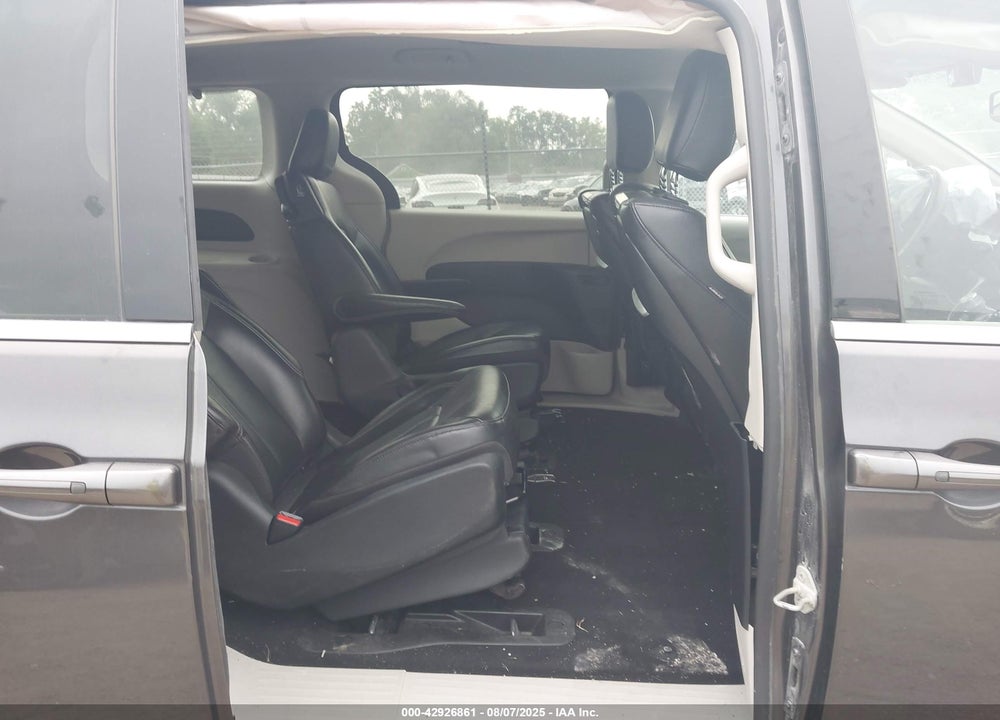 2022 CHRYSLER PACIFICA HYBRID TOURING L VIN: 2C4RC1L79NR121569