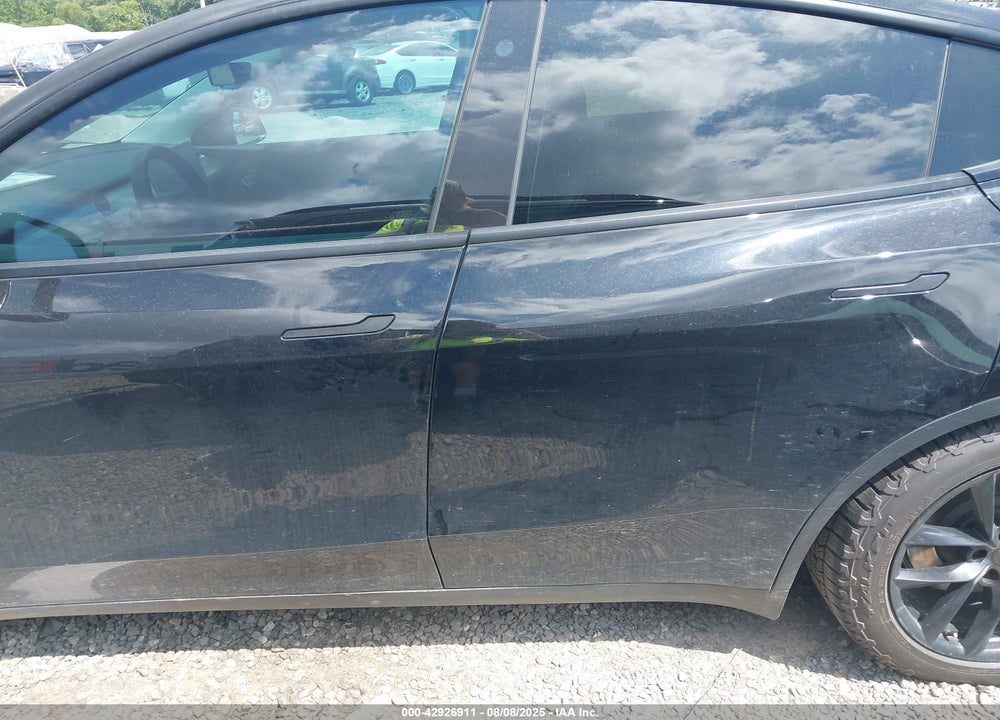2022 TESLA MODEL Y VIN: 7SAYGDEFXNF460118