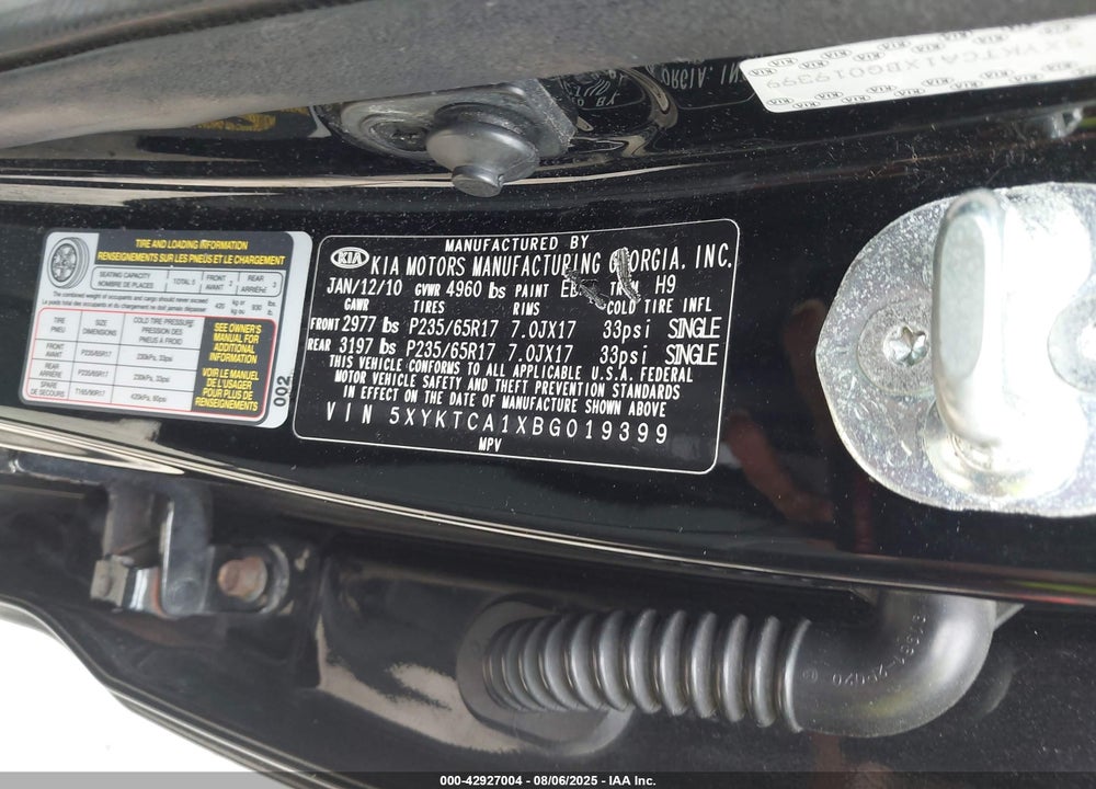 2011 KIA SORENTO VIN: 5XYKTCA1XBG019399