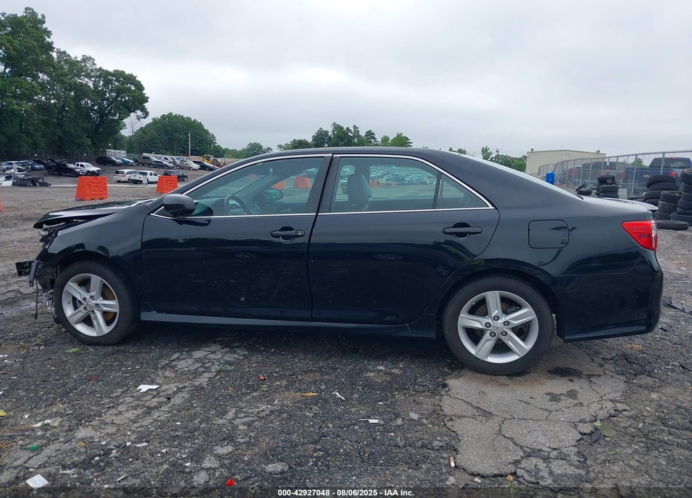 2014 TOYOTA CAMRY SE VIN: 4T1BF1FK3EU305896