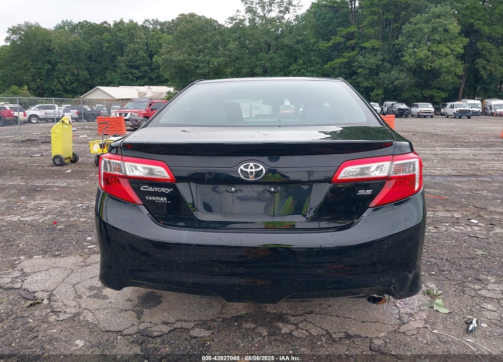 2014 TOYOTA CAMRY SE VIN: 4T1BF1FK3EU305896