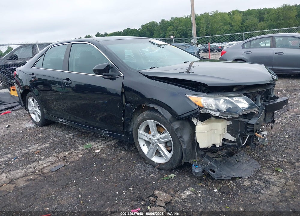 2014 TOYOTA CAMRY SE VIN: 4T1BF1FK3EU305896
