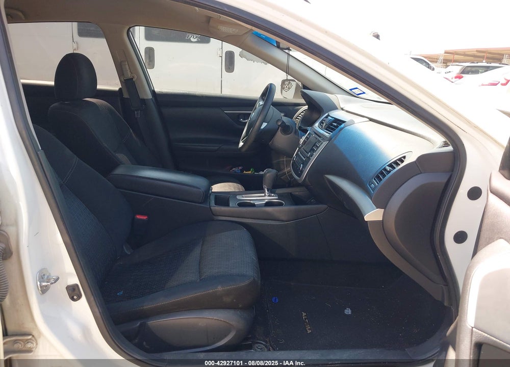2017 NISSAN ALTIMA VIN: 1N4AL3AP5HN331282