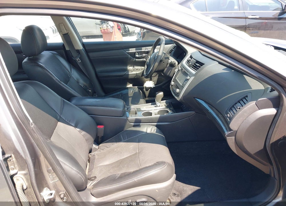 2017 NISSAN ALTIMA VIN: 1N4AL3APXHC284195