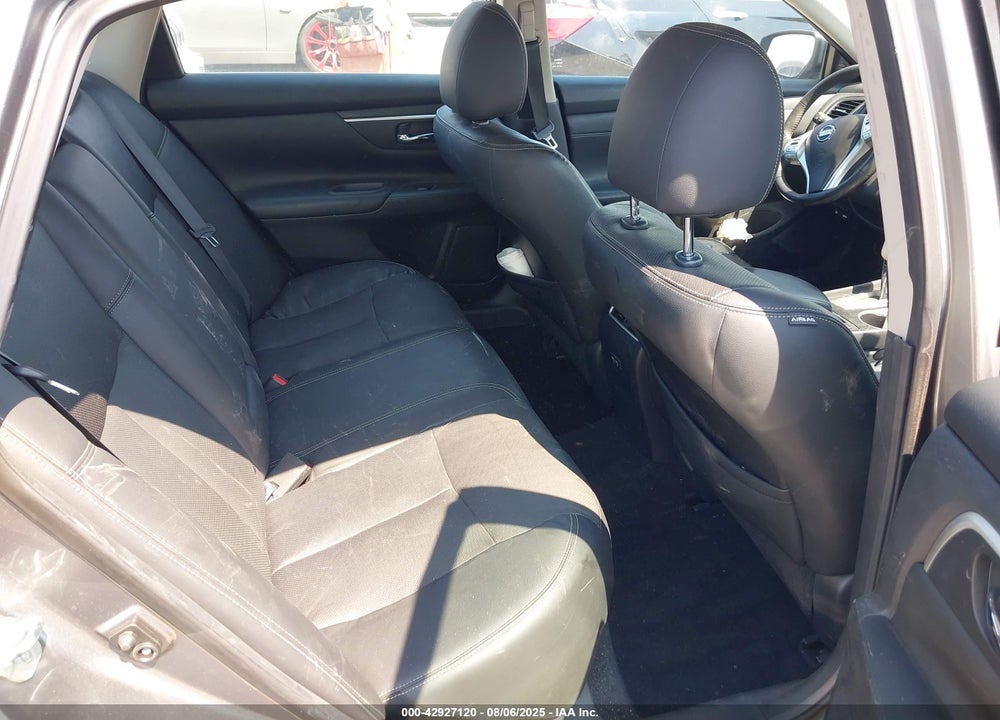 2017 NISSAN ALTIMA VIN: 1N4AL3APXHC284195