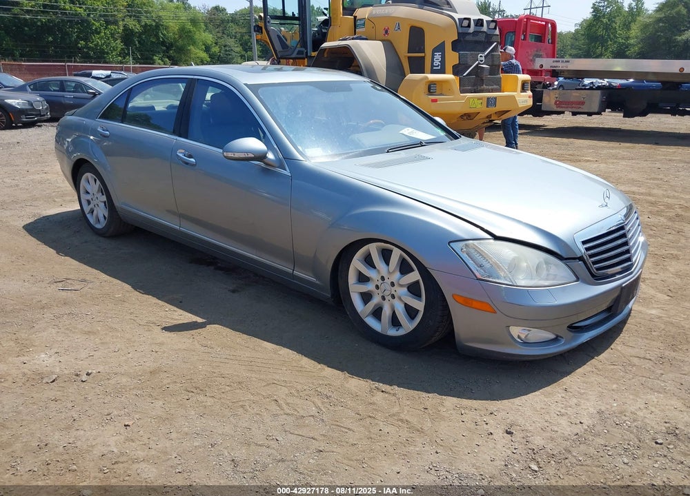 2007 MERCEDES-BENZ S 550 VIN: WDDNG71X47A095453