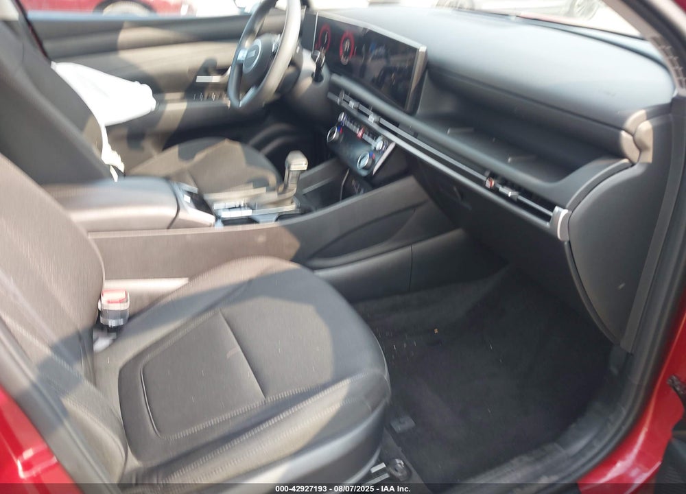 2025 HYUNDAI TUCSON VIN: 5NMJBCDE2SH473875