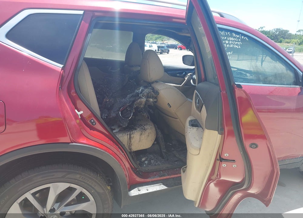 2016 NISSAN ROGUE VIN: 5N1AT2MVXGC879539