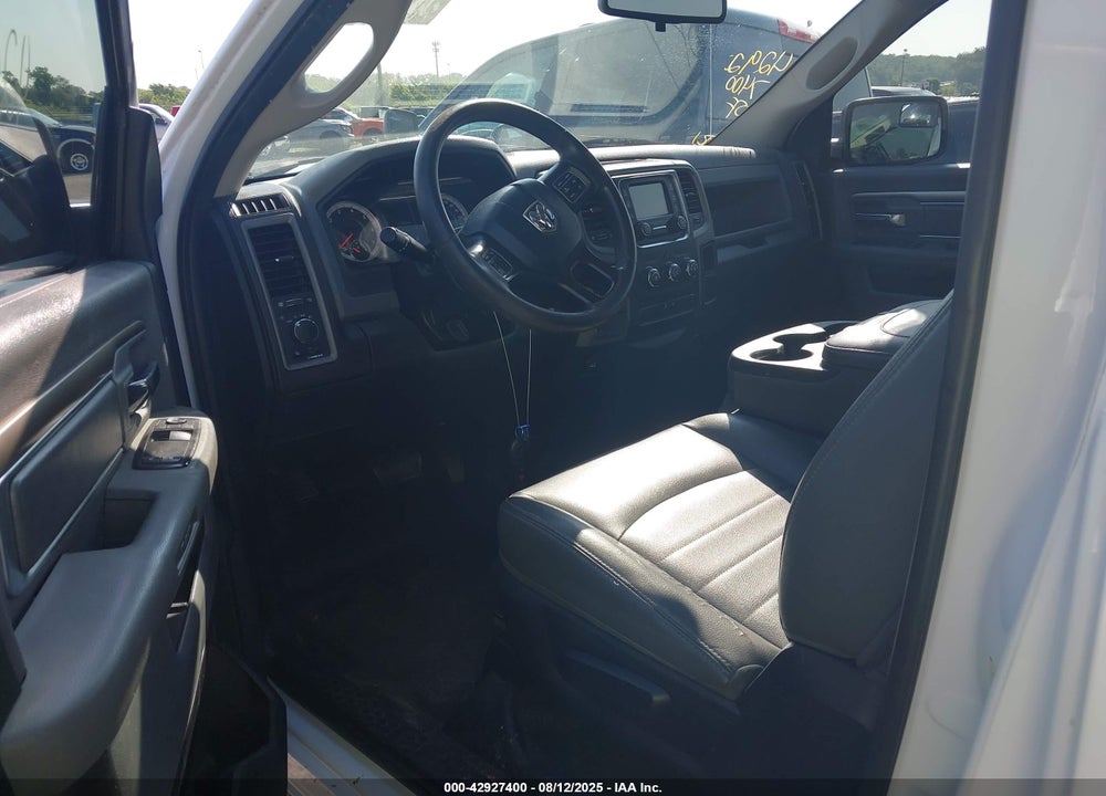 2016 RAM 1500 VIN: 3C6JR6DT9GG375982