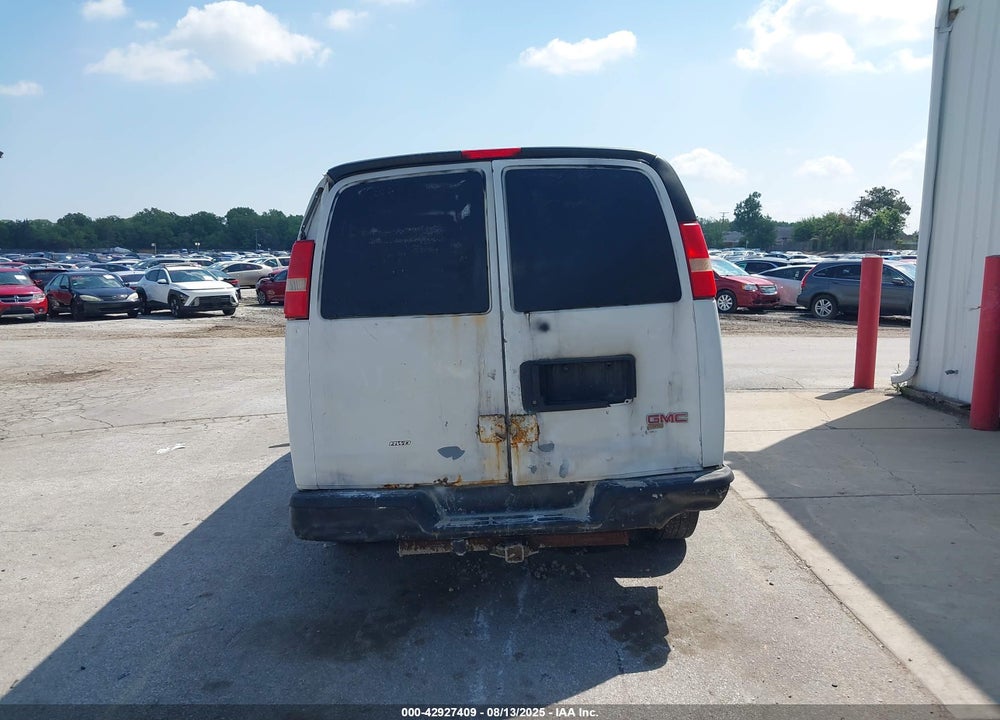 2005 GMC SAVANA STANDARD VIN: 1GTFH15T851181183