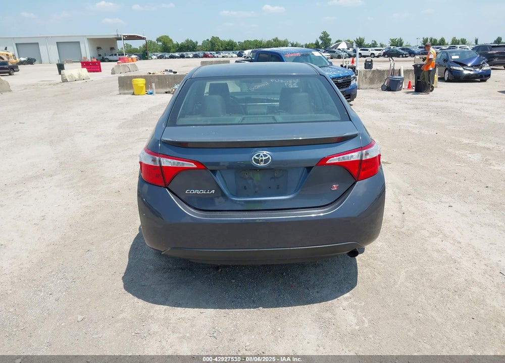 2015 TOYOTA COROLLA VIN: 5YFBURHE3FP272655