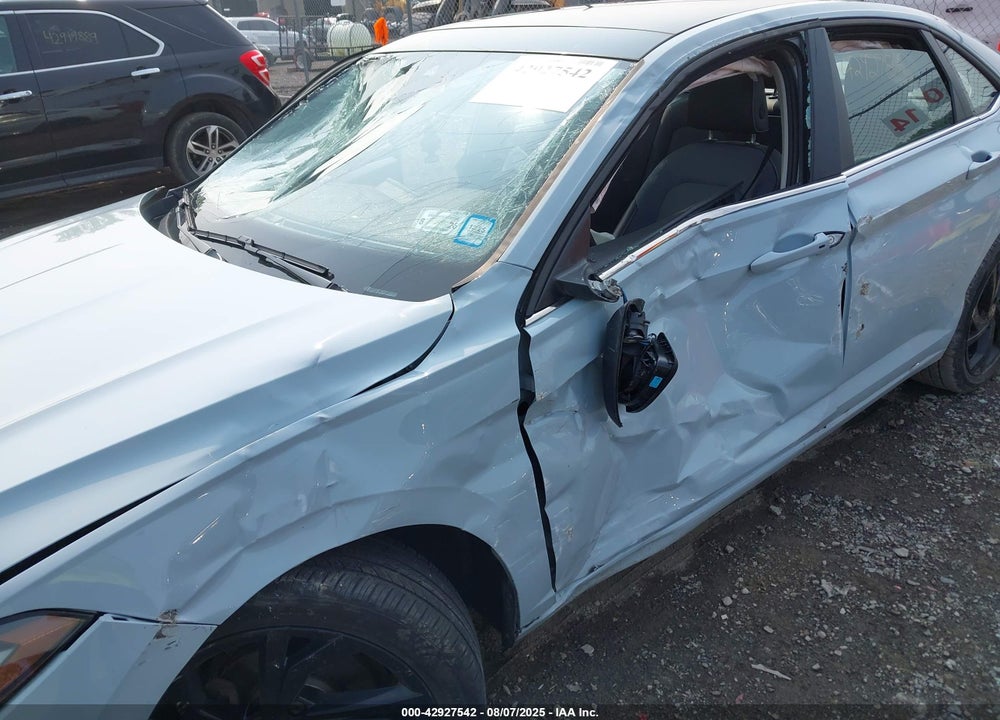 2025 VOLKSWAGEN JETTA VIN: 3VW7X7BU9SM034194