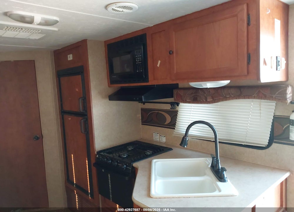 2011 LAYTON SKYLINE VIN: 1SE200M22BC001214