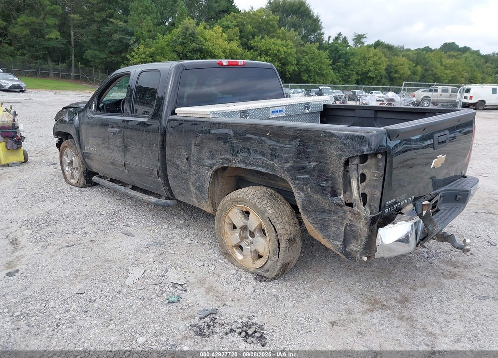 2011 CHEVROLET SILVERADO 1500 VIN: 1GCRCSE09BZ421717