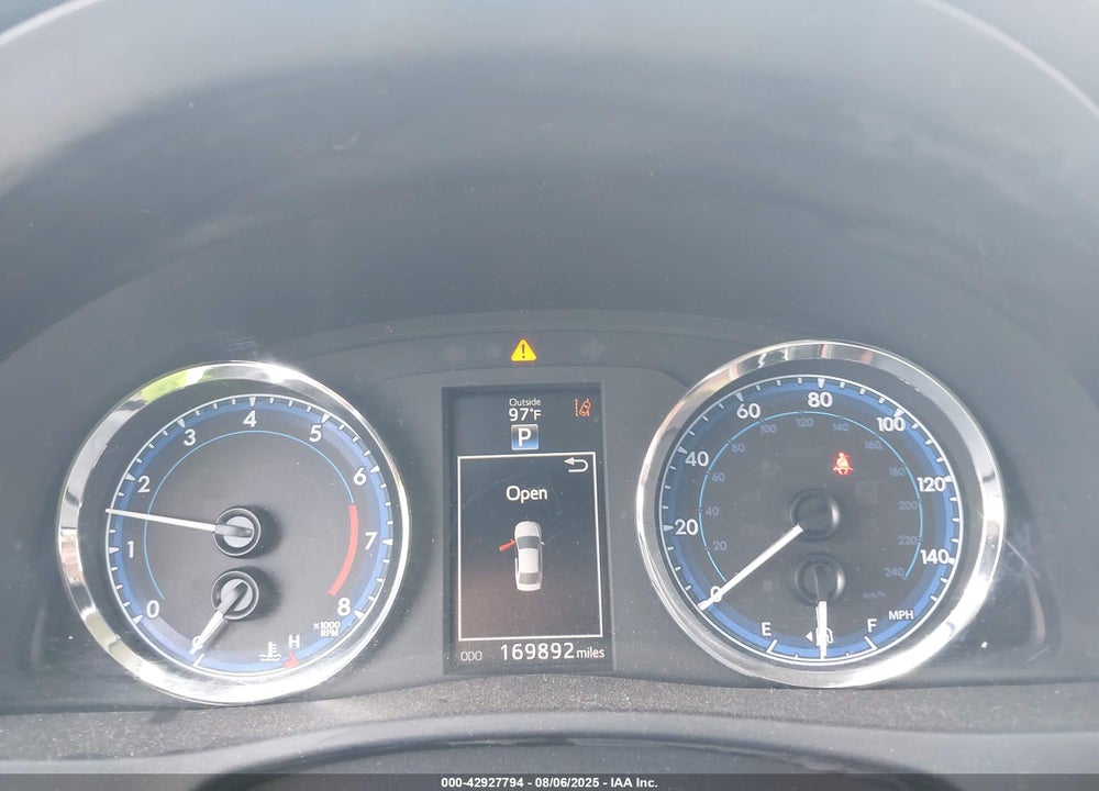 2017 TOYOTA COROLLA VIN: 5YFBURHE5HP593082
