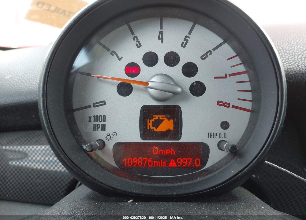 2011 MINI COOPER VIN: WMWSV3C58BTY21378