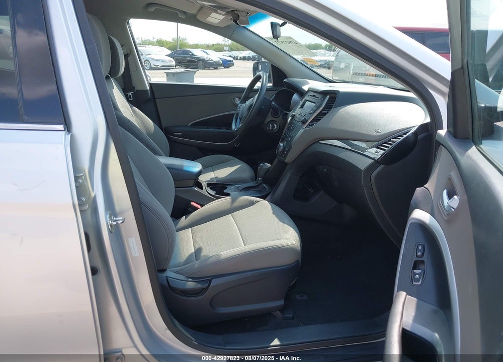 2016 HYUNDAI SANTA FE VIN: 5XYZTDLB4GG358547