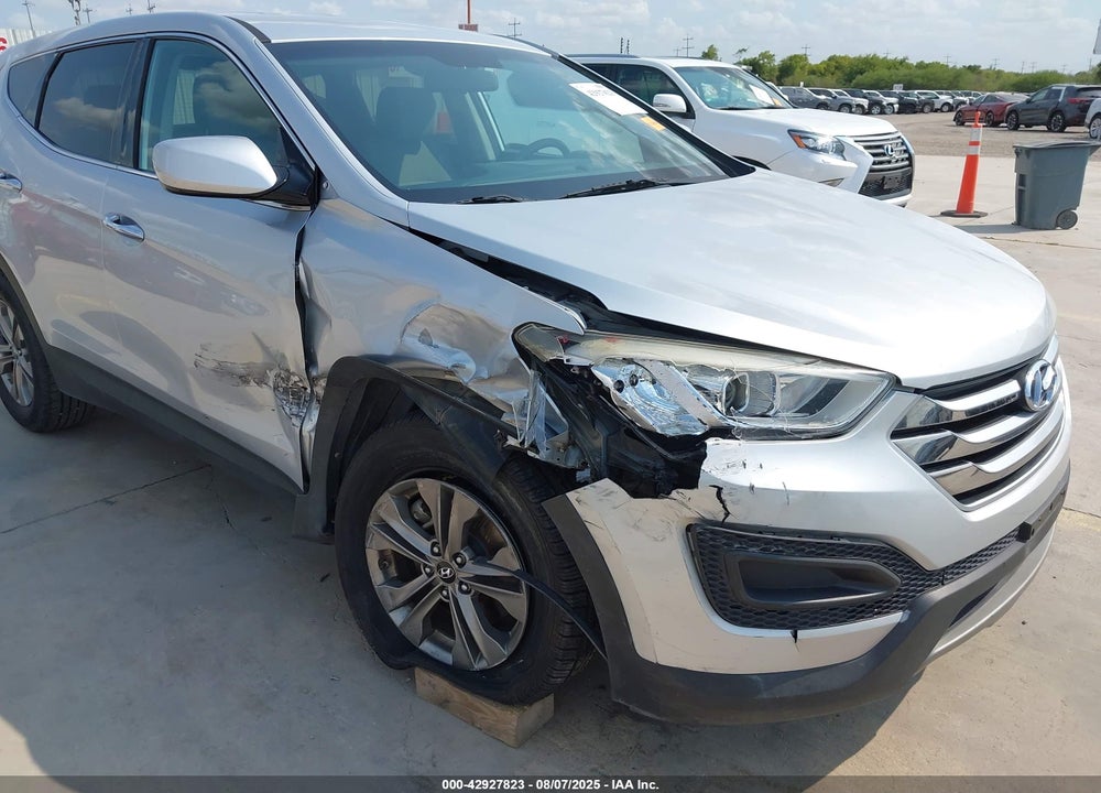 2016 HYUNDAI SANTA FE VIN: 5XYZTDLB4GG358547