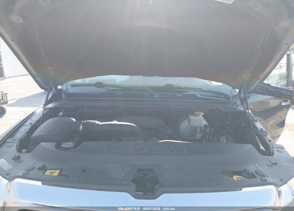 2019 RAM 1500 VIN: 1C6RREFT7KN562745