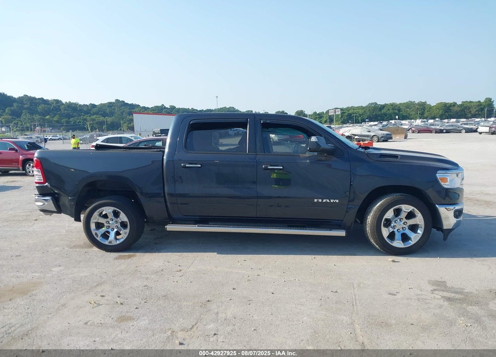 2019 RAM 1500 VIN: 1C6RREFT7KN562745