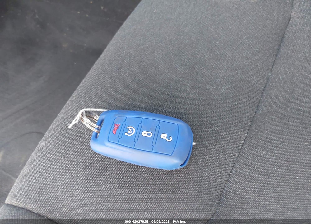 2019 RAM 1500 VIN: 1C6RREFT7KN562745