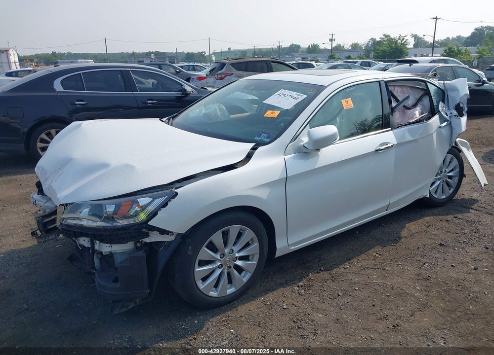 2015 HONDA ACCORD VIN: 1HGCR3F8XFA037952