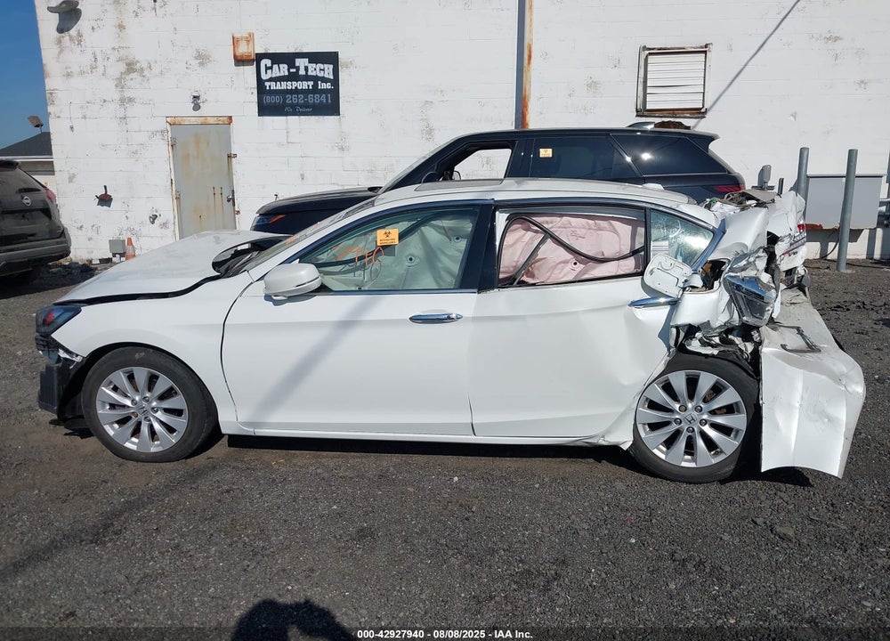 2015 HONDA ACCORD VIN: 1HGCR3F8XFA037952