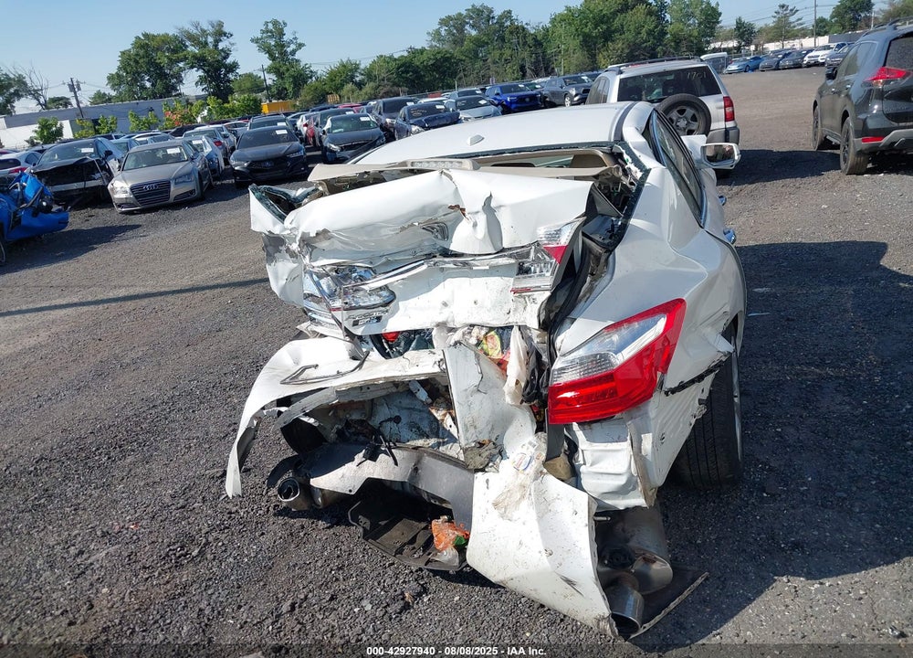 2015 HONDA ACCORD VIN: 1HGCR3F8XFA037952