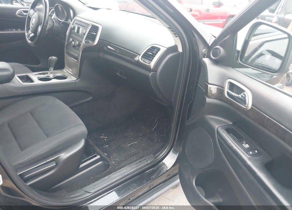 2012 JEEP GRAND CHEROKEE VIN: 1C4RJFAG8CC114527
