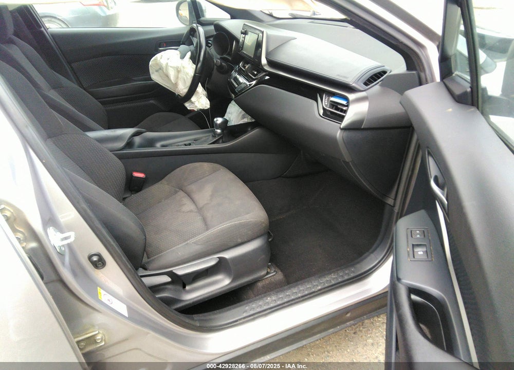 2018 TOYOTA C-HR VIN: NMTKHMBX9JR013569