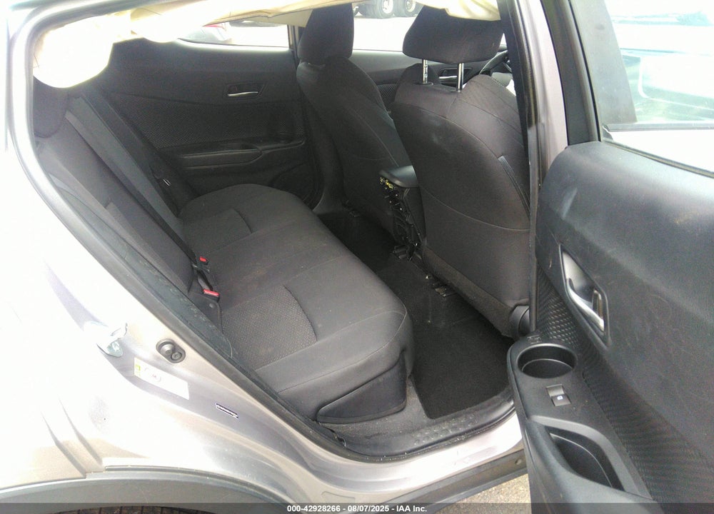 2018 TOYOTA C-HR VIN: NMTKHMBX9JR013569