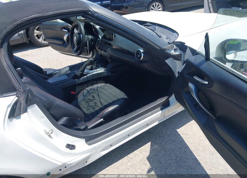 2017 FIAT 124 SPIDER VIN: JC1NFAEK0H0131510